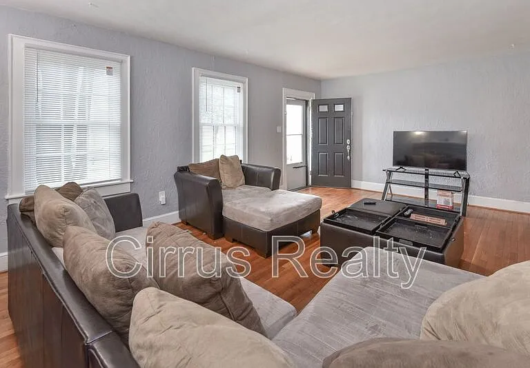 10 Parkside Pl — Photo 6