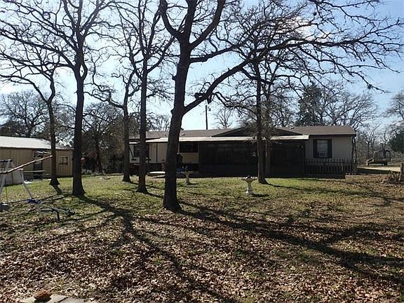 5th image of 450 Piney Ln