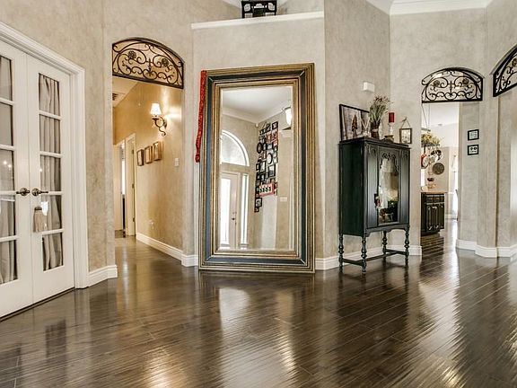 3rd image of 1211 Glenbury Ct