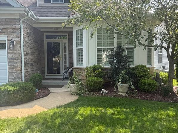 79 Crescent Way