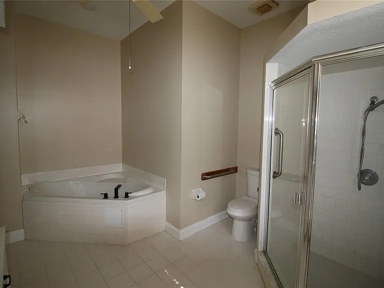 18965 SW 98th Pl — Photo 16