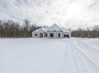 105 Yoruk Forest Ln #5, Rush, NY 14543