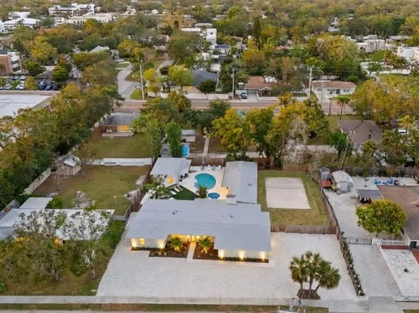 2069 Bougainvillea St, Sarasota, FL 34239