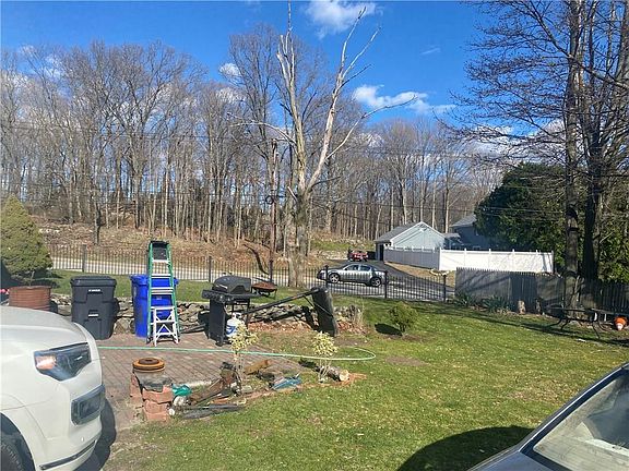 3rd image of 258 Fruit Hill Ave