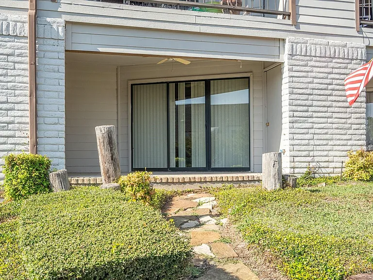 438 Yacht Club Dr #C — Photo 16