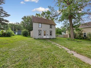 1519 N 4th St, Mankato, MN 56001