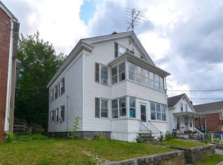 7 County St, Blackstone, MA 01504