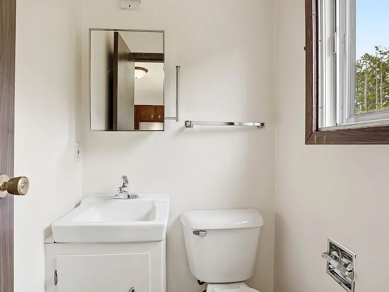3727 Parkway Blvd — Photo 7