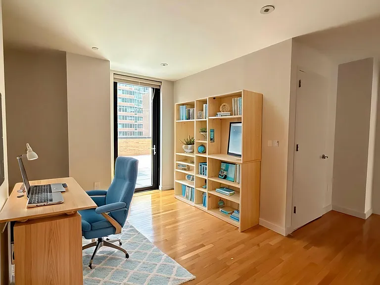 537 W 27th St #5G — Photo 12