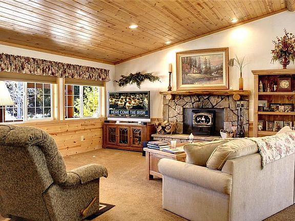 4th image of 42680 Edgehill Dr