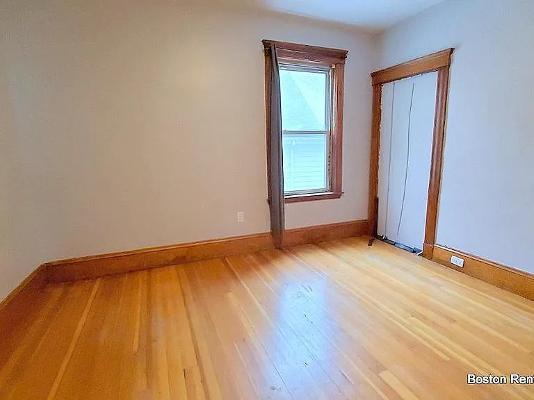 64 Oxford St #2 — Photo 10