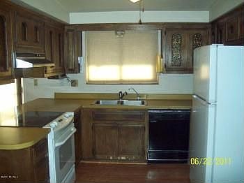 4th image of 8965 N Shadow Mountain Dr