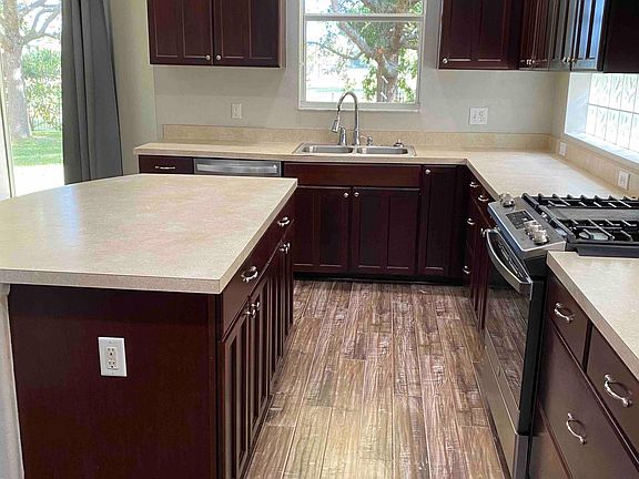 Large kitchen with upgraded cabinetry and Butler's Pantry