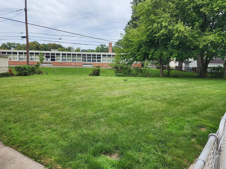 561 Lerner Ave — Photo 11