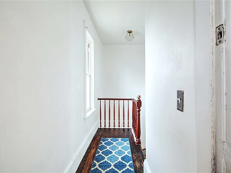137 Hunts Ave — Photo 3
