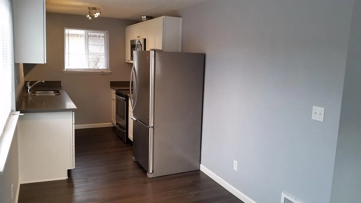 2 bed, 950 sqft, $1,750 — Photo 3
