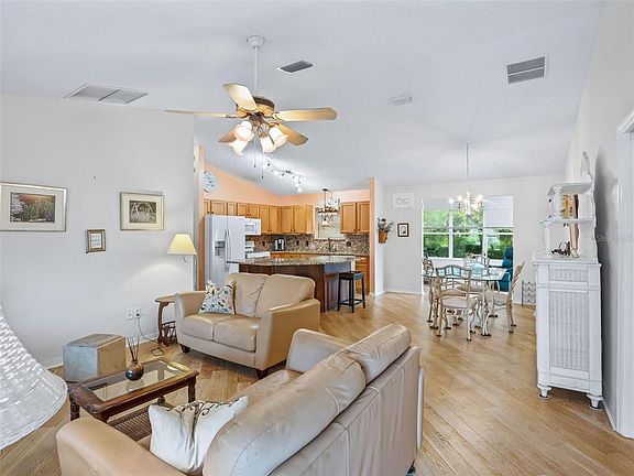 4th image of 9671 SE 168TH MAPLESONG LANE
