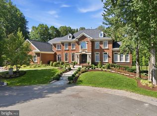 3002 Apple Brook Ln, Oakton, VA 22124