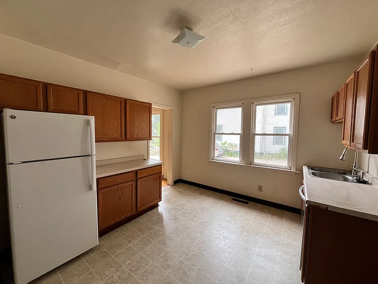1020 E Johnson St #1 — Photo 9