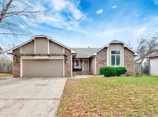 113 E Tall Tree Rd, Derby, KS 67037