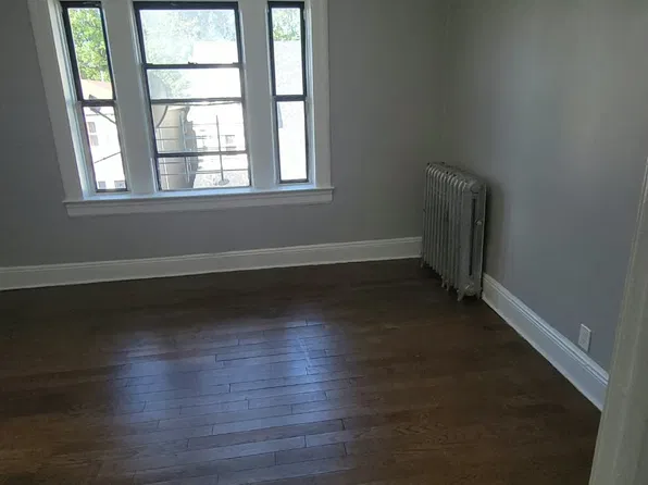66 N Grove St, East Orange, NJ