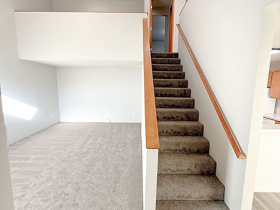 3rd image of 5780-5782 Glenridge Way #5784