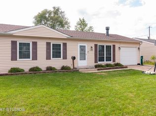 106 Ridge Cir, Streamwood, IL 60107