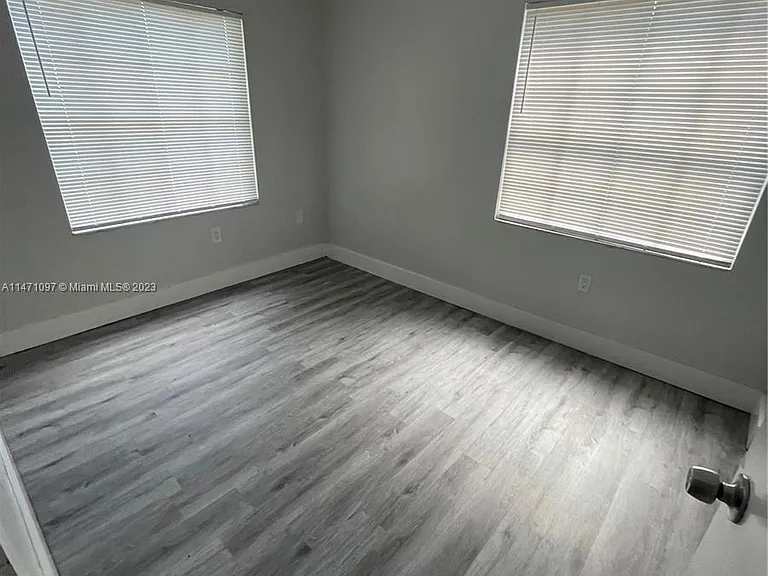 10520 SW 182nd St #10520 — Photo 3