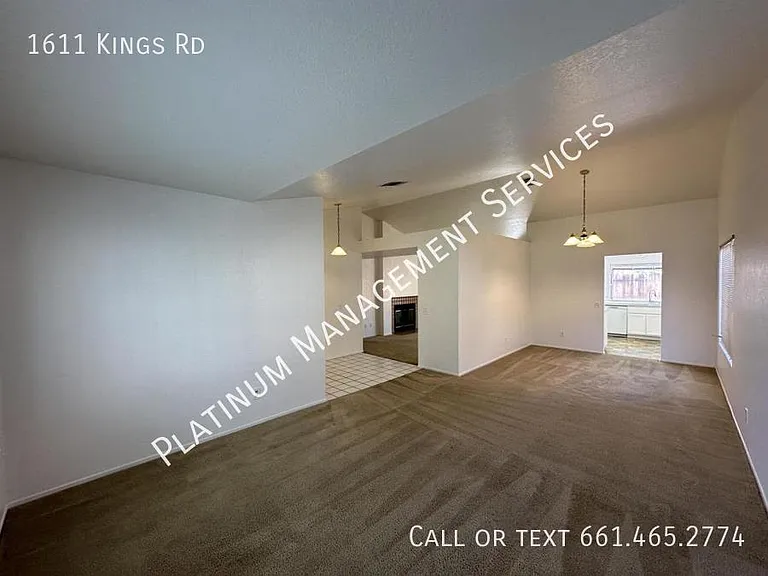 1611 Kings Rd — Photo 4