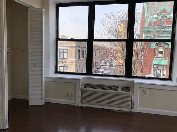 4th image of 14 Park St #P2