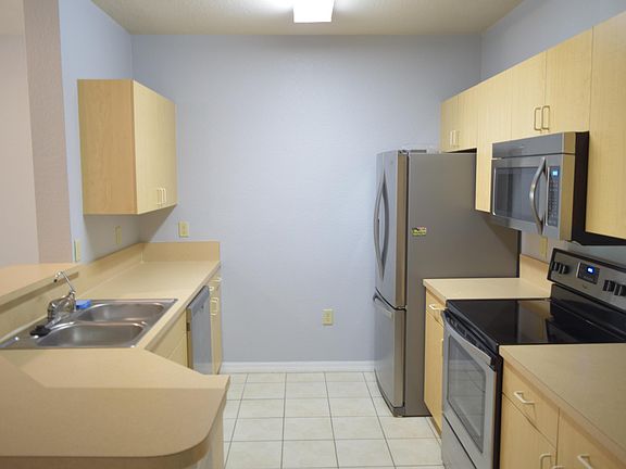 4th image of 164 SW Peacock Blvd APT 33-102