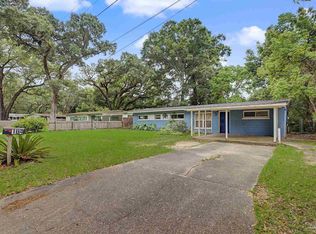 104 Saint Regis Dr, Pensacola, FL 32505