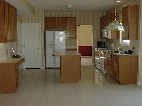 4th image of 11642 E Hamble Dr