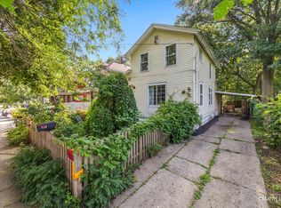 128 Grace Ct, Aurora, IL 60505