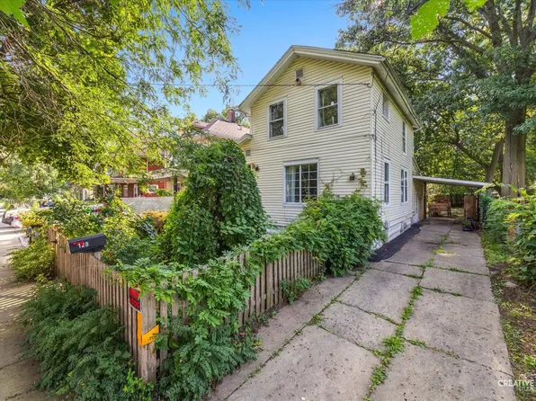 128 Grace Ct, Aurora, IL 60505