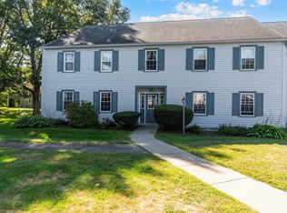 17 Twin Oaks Ter, South Burlington, VT 05403