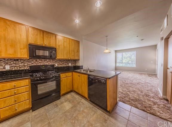 5th image of 2742 Cabrillo Ave Unit 202