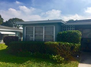 700 South Dr APT A, Delray Beach, FL 33445