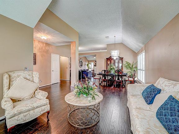 4th image of 1631 Plumwood Dr