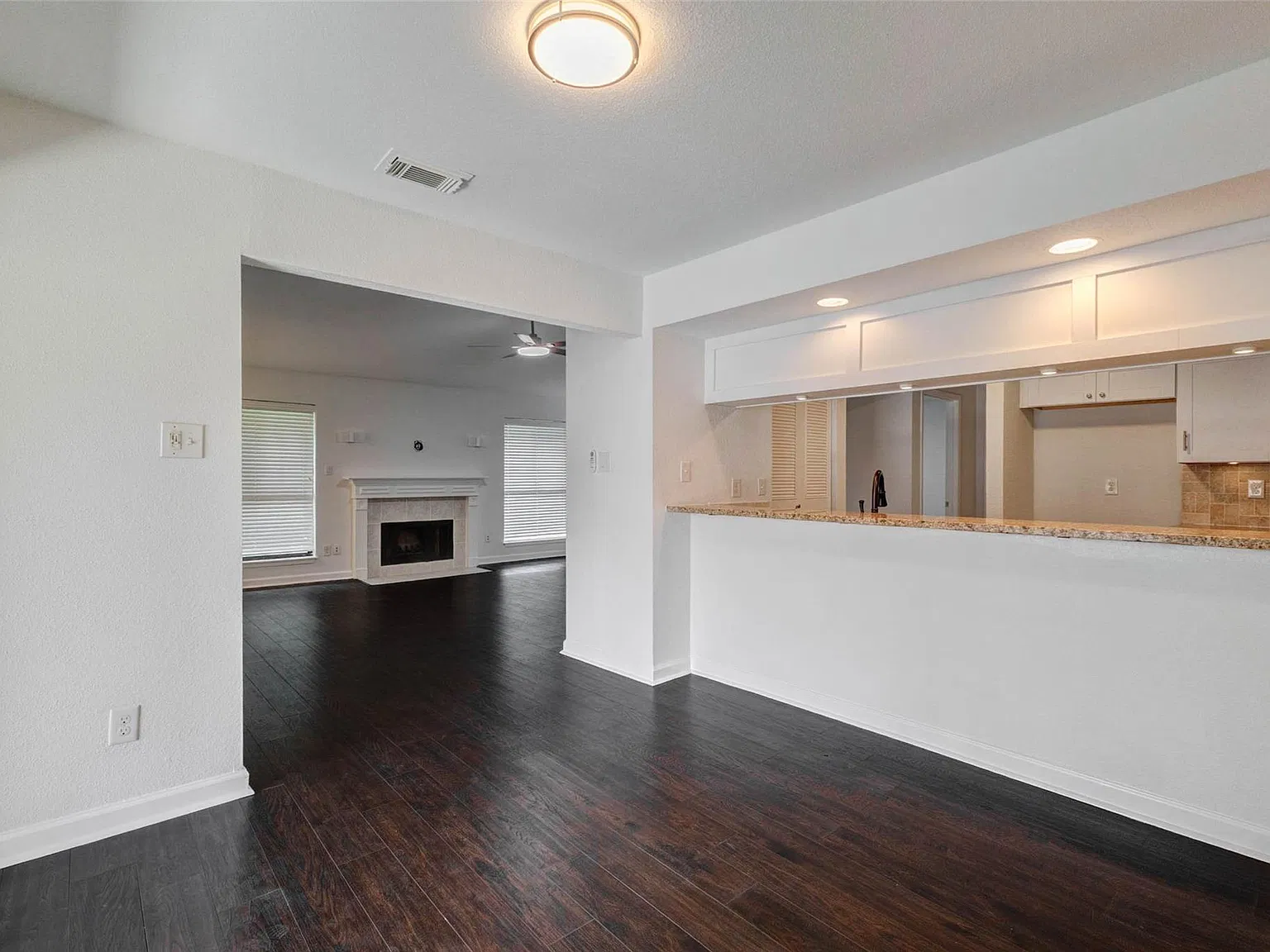 8100 Cambridge St — Photo 4