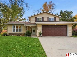 1412 N 147th Plz, Omaha, NE 68154