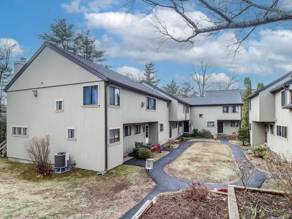 44 Woods Way #44, Woodbury, CT 06798
