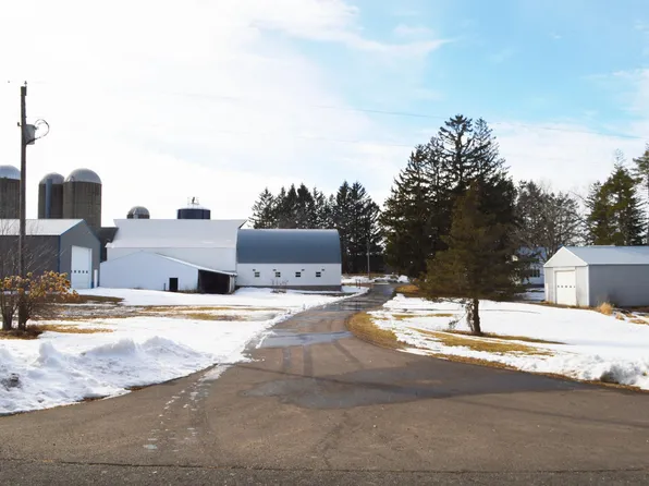 966 10 1/2 St, Barron, WI 54812