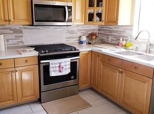 9909 Rives Ave, Downey, CA 90240