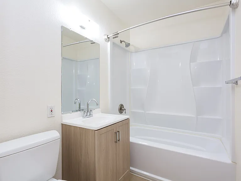 3960 Hortensia St #3960 — Photo 14