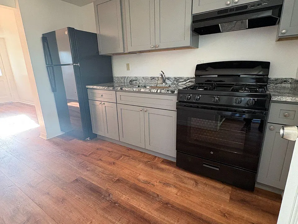 71 S Evergreen Ave #A