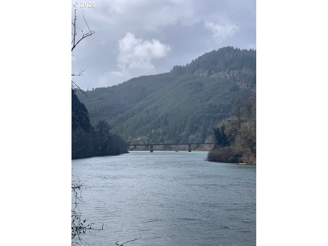 Lutsinger Creek Rd photo 1