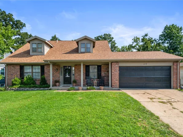 615 Running Creek Dr, Ballwin, MO 63021