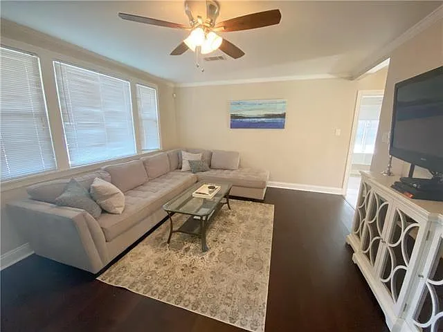 644 Oaklawn Dr — Photo 6