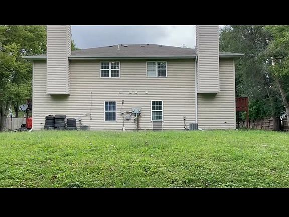 3rd image of 1121 Virginia St #1